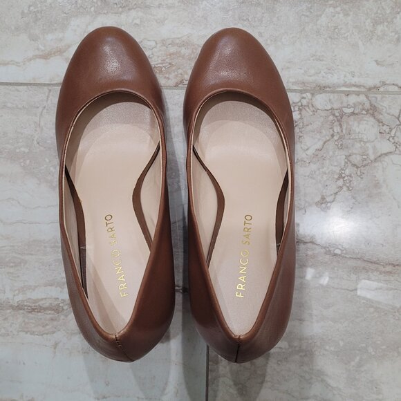 Like New Franco Sarto Wedge Heels. Tan Nude/Caramel. 7. Immaculate. Original box - Picture 8 of 15
